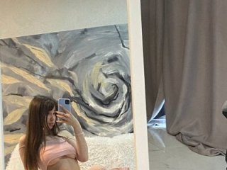 bonnyfloweer live webcam thumbnail