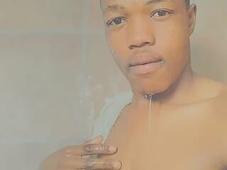 boookyyen live webcam thumbnail