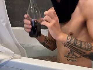 bottomskinny33 live webcam thumbnail