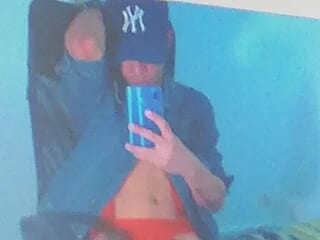 boyhot23x live webcam thumbnail