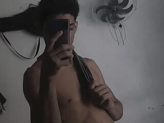 Brayanellatino live webcam thumbnail