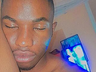 Breezyvikky live webcam thumbnail