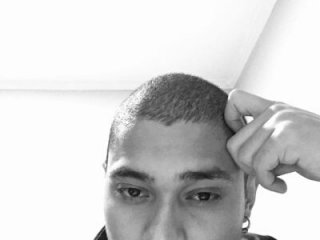 Brian_Aries live webcam thumbnail