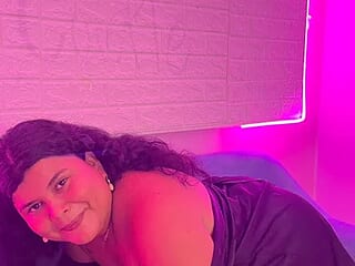 Brithany-adams live webcam thumbnail