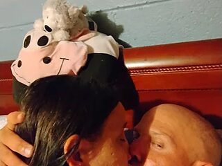 Brittmikerideanfuck live webcam thumbnail
