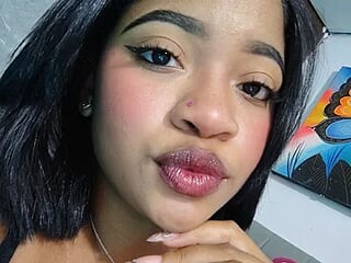 Brunett_sexy2 live webcam thumbnail