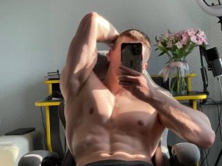 Bruno_Banani live webcam thumbnail