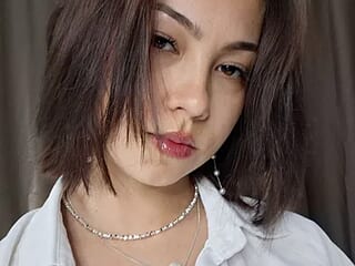 BryannaLazzaro live webcam thumbnail