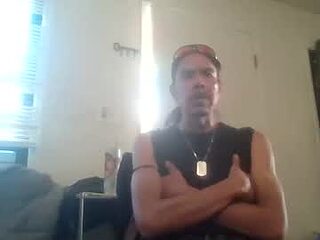 brandenandtribe005 live webcam thumbnail