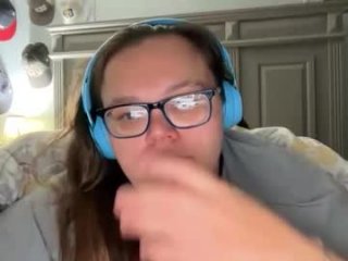 brwneyedbbw live webcam thumbnail