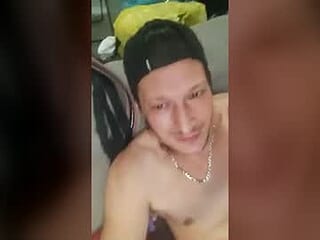 bryantheitalianxxx live webcam thumbnail