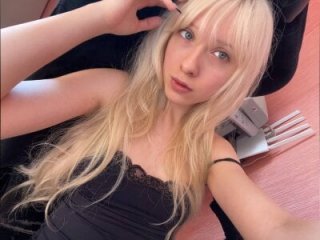 BubuAgaska live webcam thumbnail