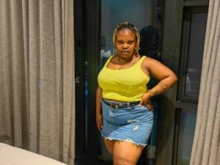 Busty-Caramel live webcam thumbnail