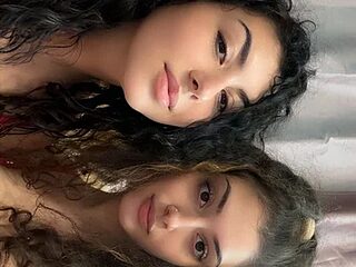 BustyLola69 live webcam thumbnail