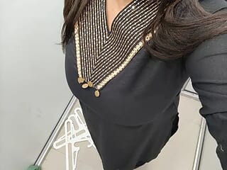 Busty_priya69 live webcam thumbnail