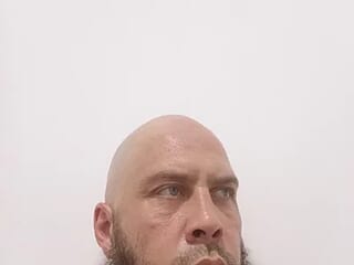 BuzzingMatter772 live webcam thumbnail