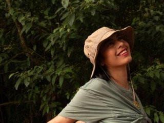 bunnycuteshy live webcam thumbnail