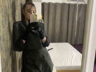 bunnythetailor live webcam thumbnail