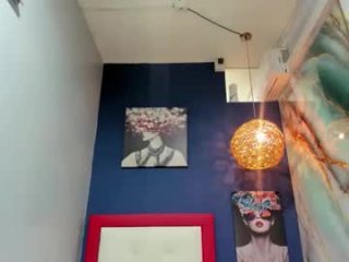 bustyamanda_ live webcam thumbnail