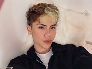 Callum_777 live webcam thumbnail