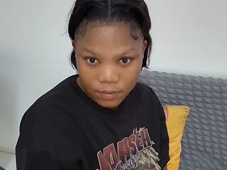 Camila2x live webcam thumbnail