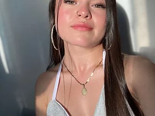 Camila_Duarte_2 live webcam thumbnail