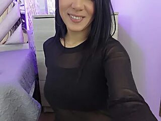 Camillemonroe_ live webcam thumbnail