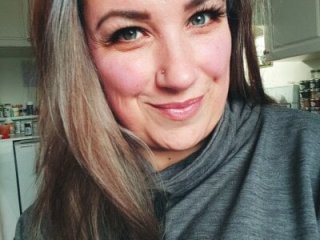 Canadian_BBW live webcam thumbnail