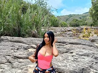 CandyLips_4 live webcam thumbnail