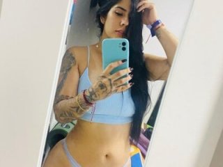 Canelasquirt333 live webcam thumbnail