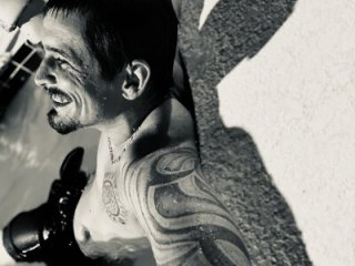 Captain_Hook420 live webcam thumbnail