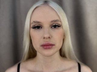 CarliSibounma live webcam thumbnail