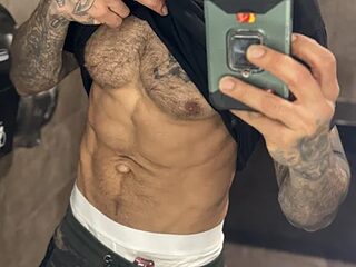Carlosbigz live webcam thumbnail