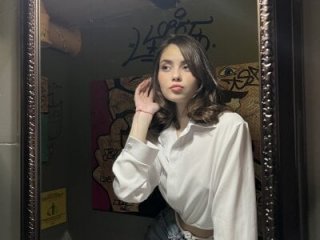 CarmenMoore26 live webcam thumbnail