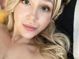 CarolMay live webcam thumbnail