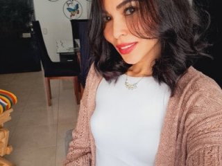 CarolineMuzgui live webcam thumbnail