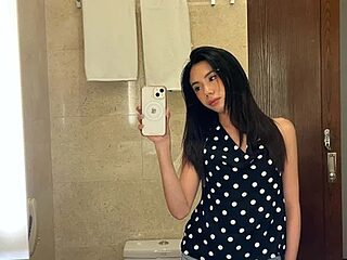 CassandraLovve live webcam thumbnail