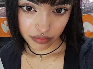Cat_zha live webcam thumbnail