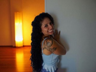 CataleyaRosee live webcam thumbnail