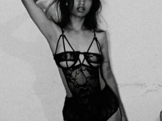 Catrinna_Blue live webcam thumbnail