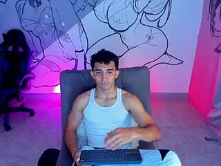 caius_bigcock1 live webcam thumbnail
