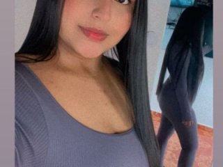 camila_leine live webcam thumbnail
