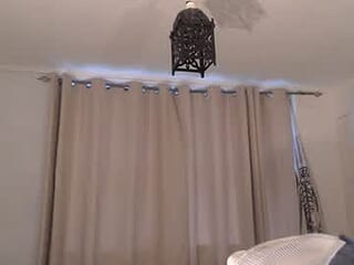 captainfari live webcam thumbnail