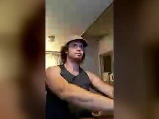 captaingoodwine live webcam thumbnail