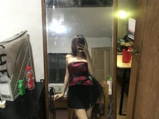 carla_charmxx live webcam thumbnail