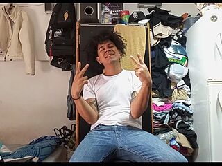 carlosmgu111 live webcam thumbnail