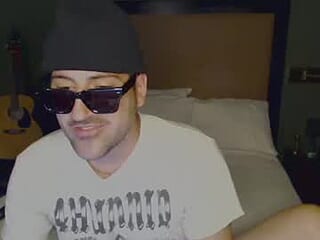 cashoffduty live webcam thumbnail