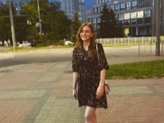 catherine_kitty live webcam thumbnail