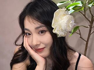 CD-Girl-111 live webcam thumbnail