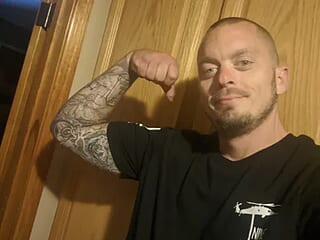 Cdeez23 live webcam thumbnail